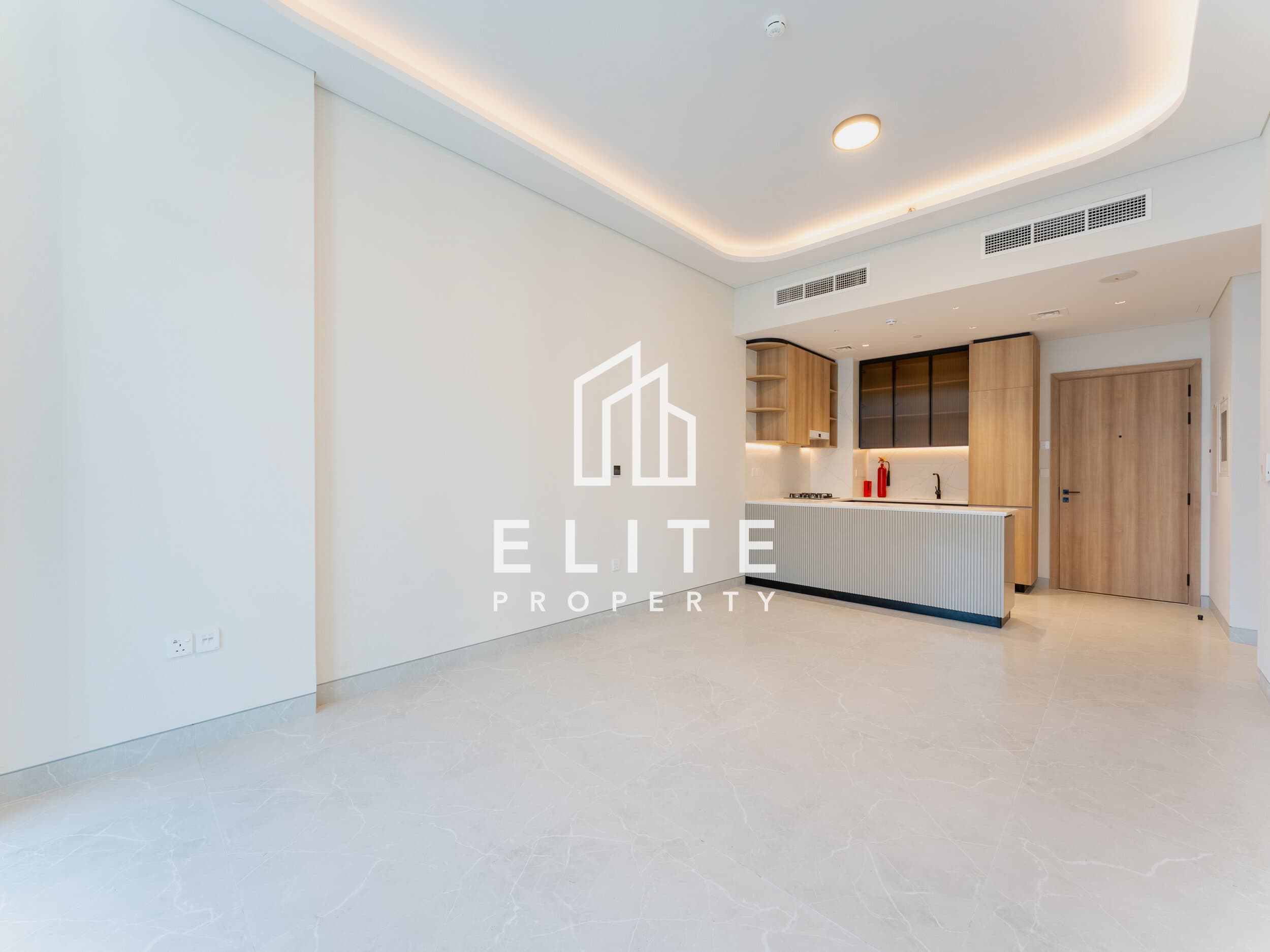 Golf & Villa Views I Great Layout I High Floor — image 3