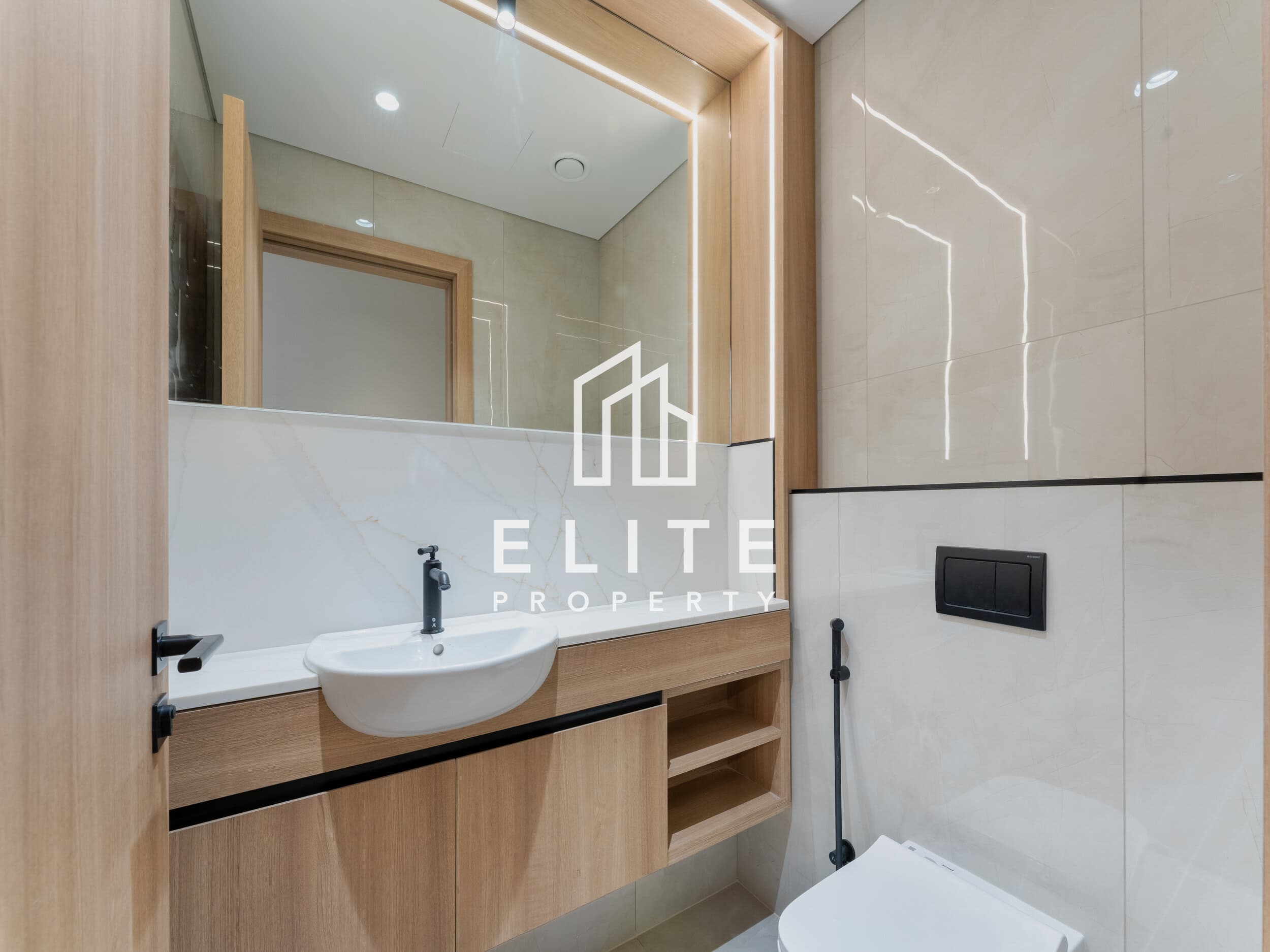Golf & Villa Views I Great Layout I High Floor — image 20