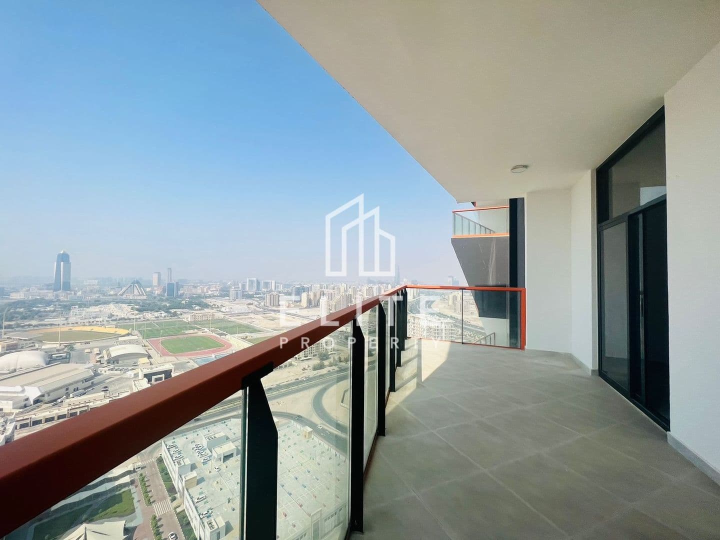 Vacant | 2 Floors of Living Space | Well Mantained