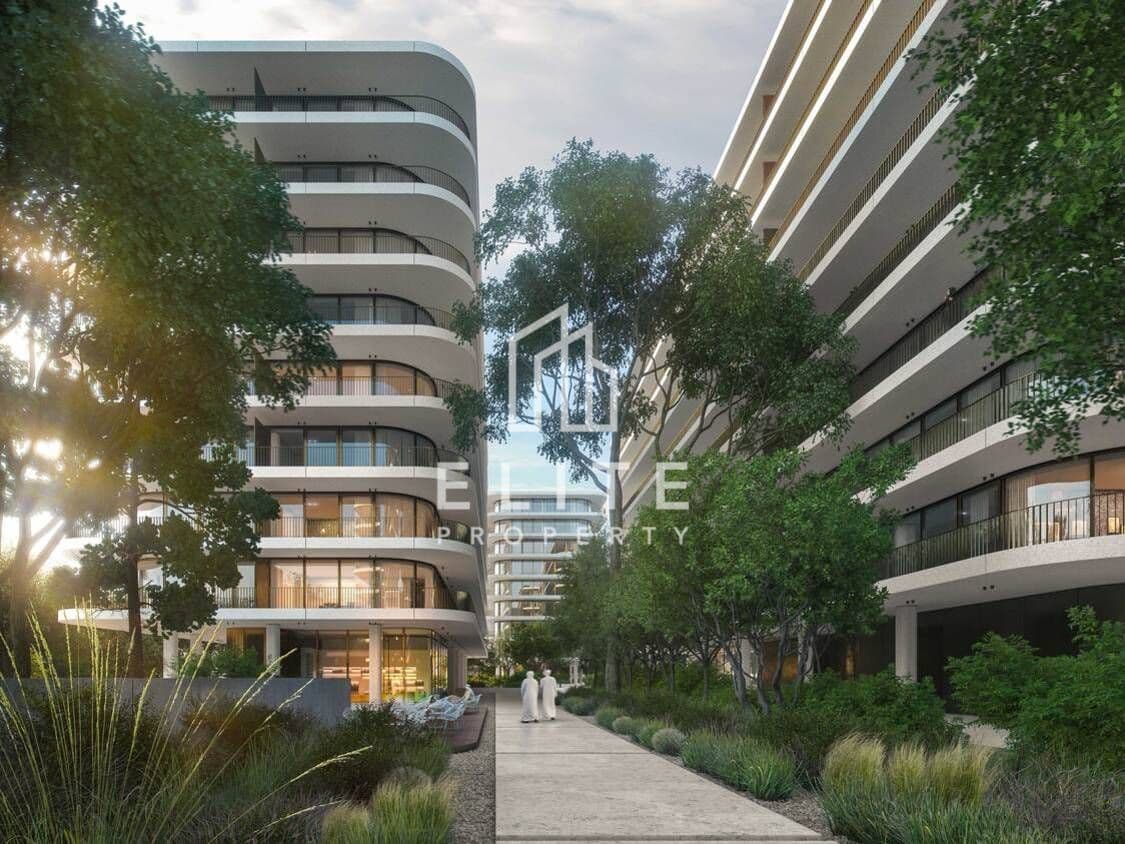 Luxurious 3-Bed | Canal Views | Ready Q1-2027