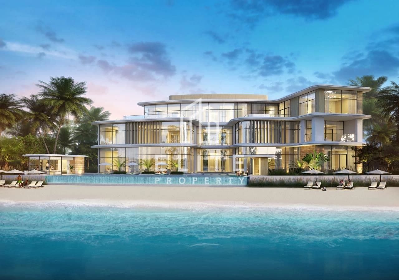 Rare Corner 7 Bed Mansion | Private Yacht Berth