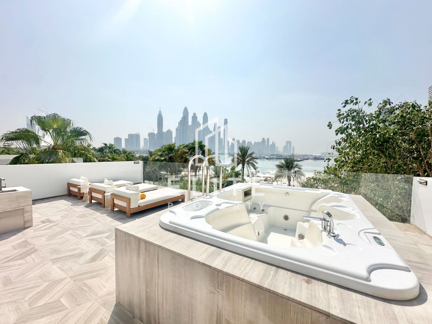 Luxury Living | Beachfront | Private Pool