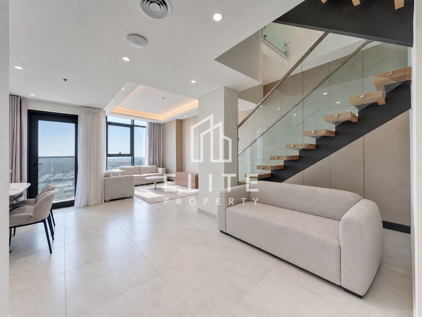 Spacious 2 Bed Duplex | High Floor | Vacant