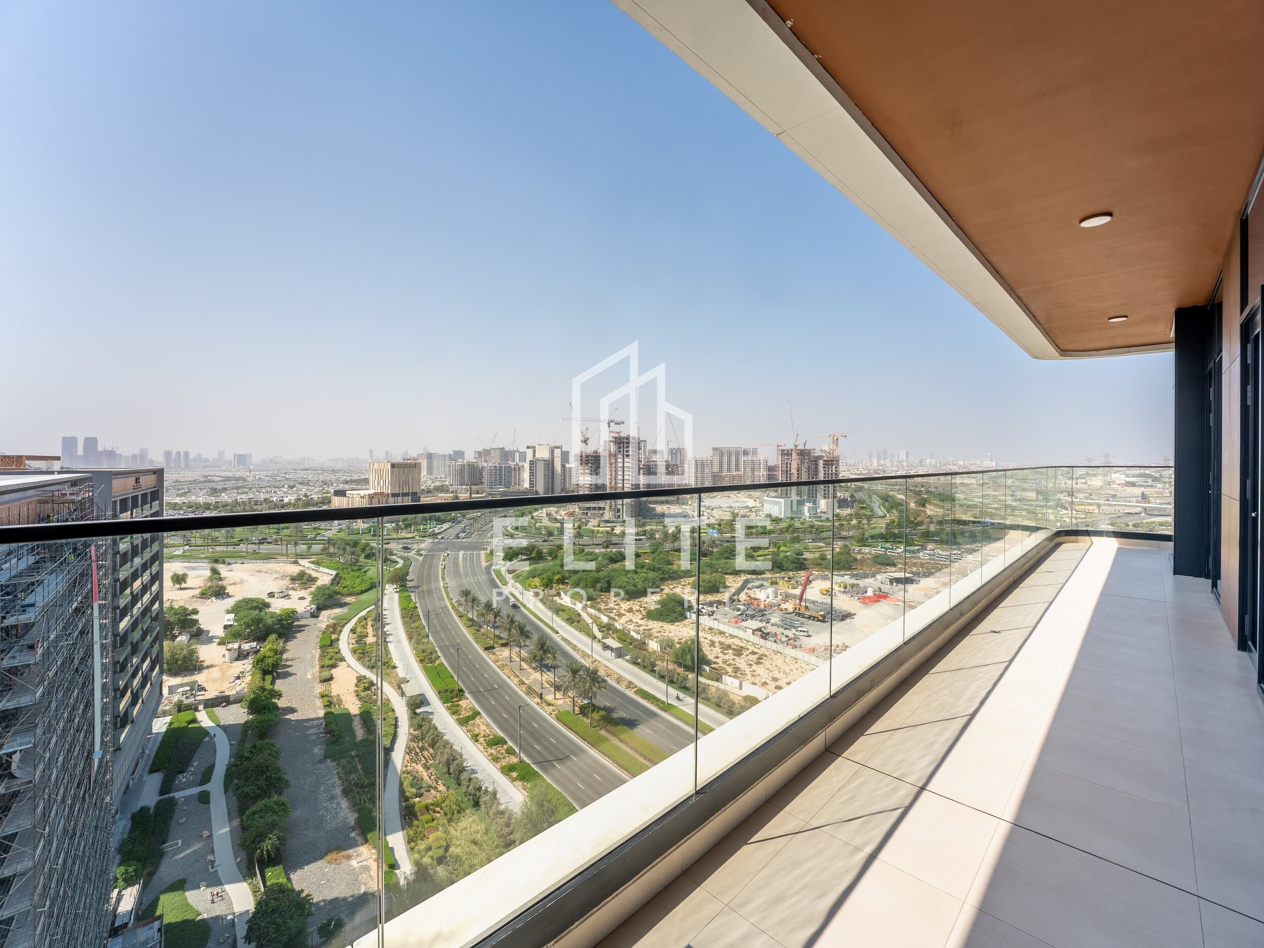 2-Bed + Maid I High Floor I Sunset Views