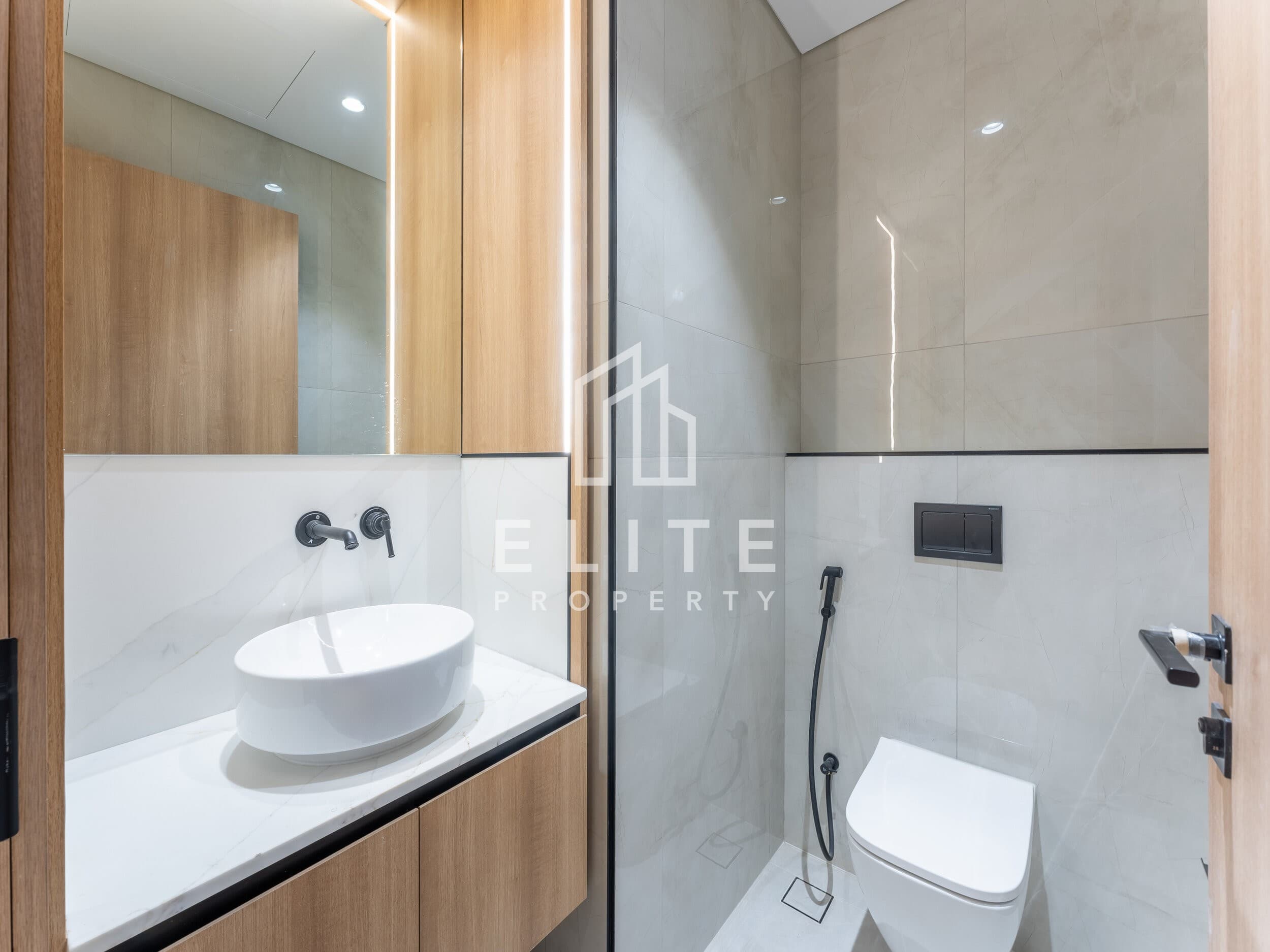 Corner Layout | + Maids Room | High End Finish — image 17