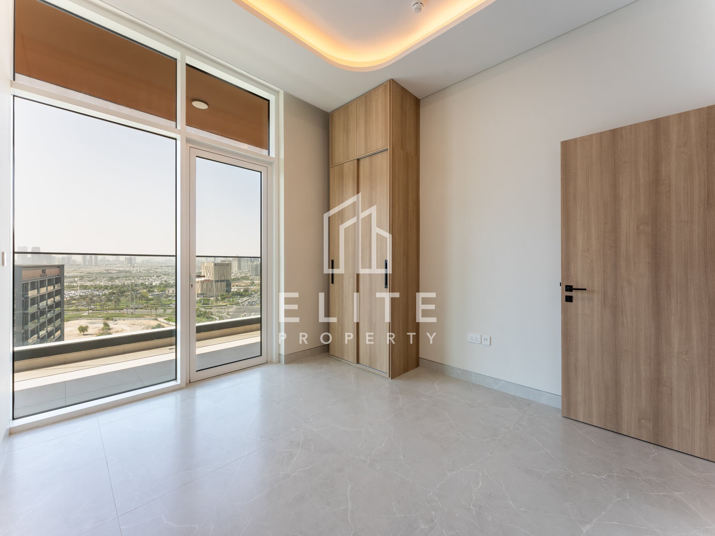 Corner Layout | + Maids Room | High End Finish — image 11