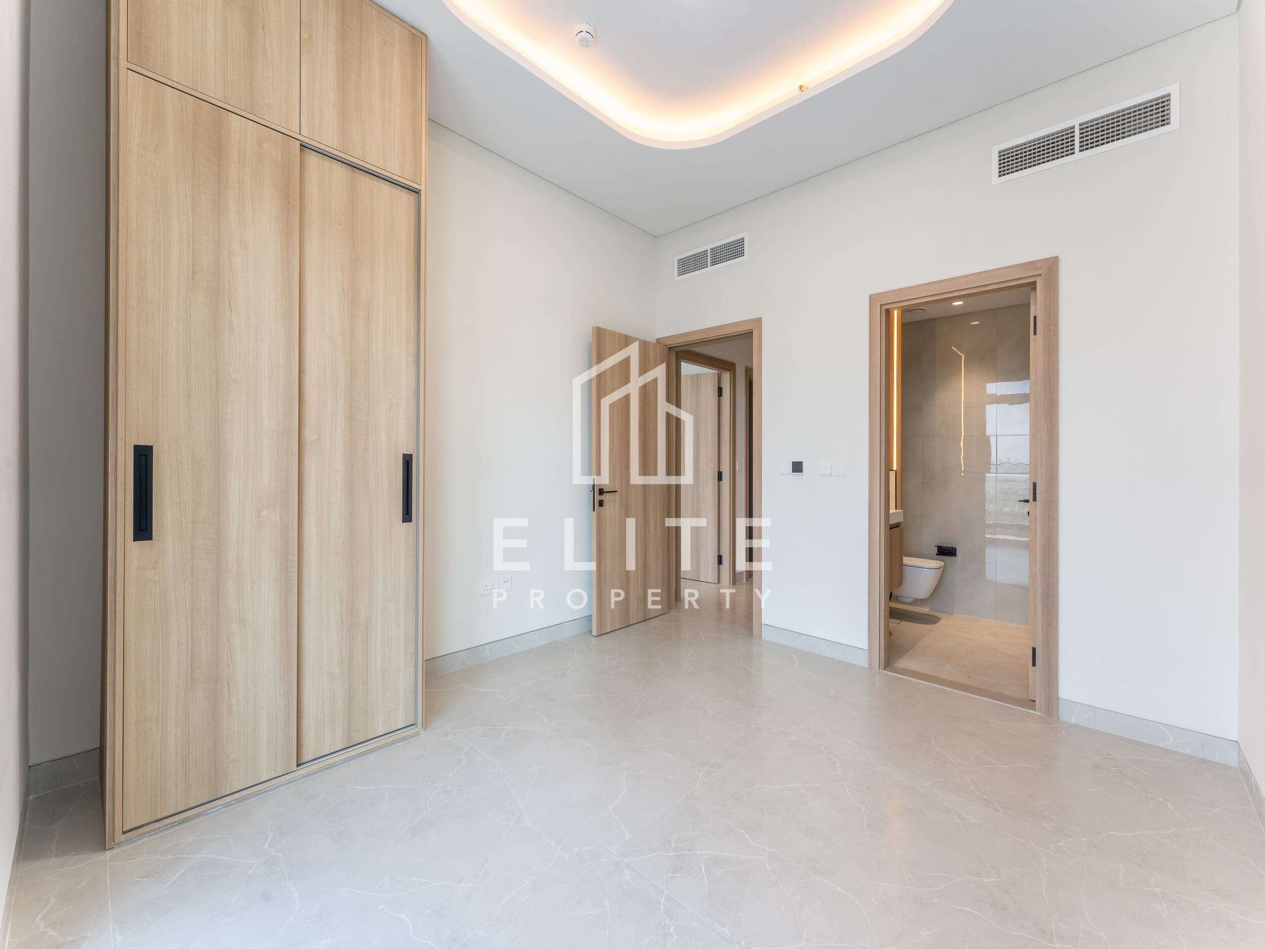 Corner Layout | + Maids Room | High End Finish — image 13